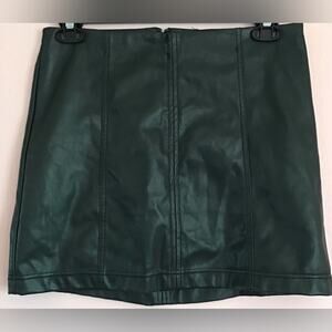 Tinseltown green faux leather mini skirt size large